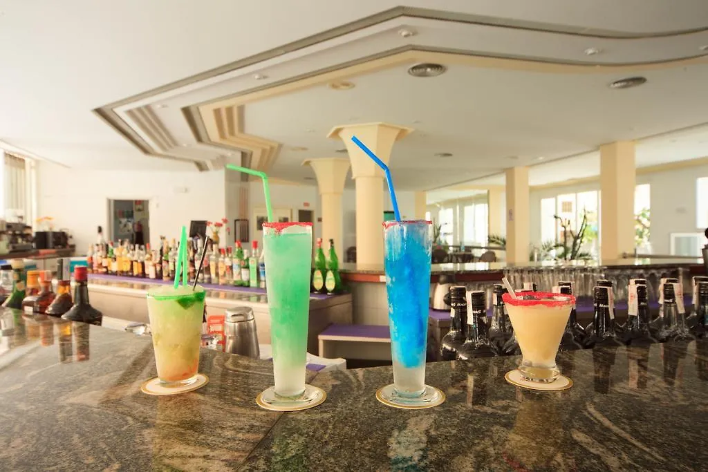 Maracaibo Aparthotel Can Picafort  3*, Can Picafort (Mallorca) Spain